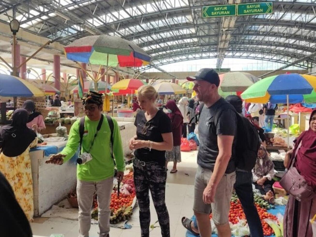 Bujak Permai Villa Matahari Lombok Ntb Praya Kültér fotó