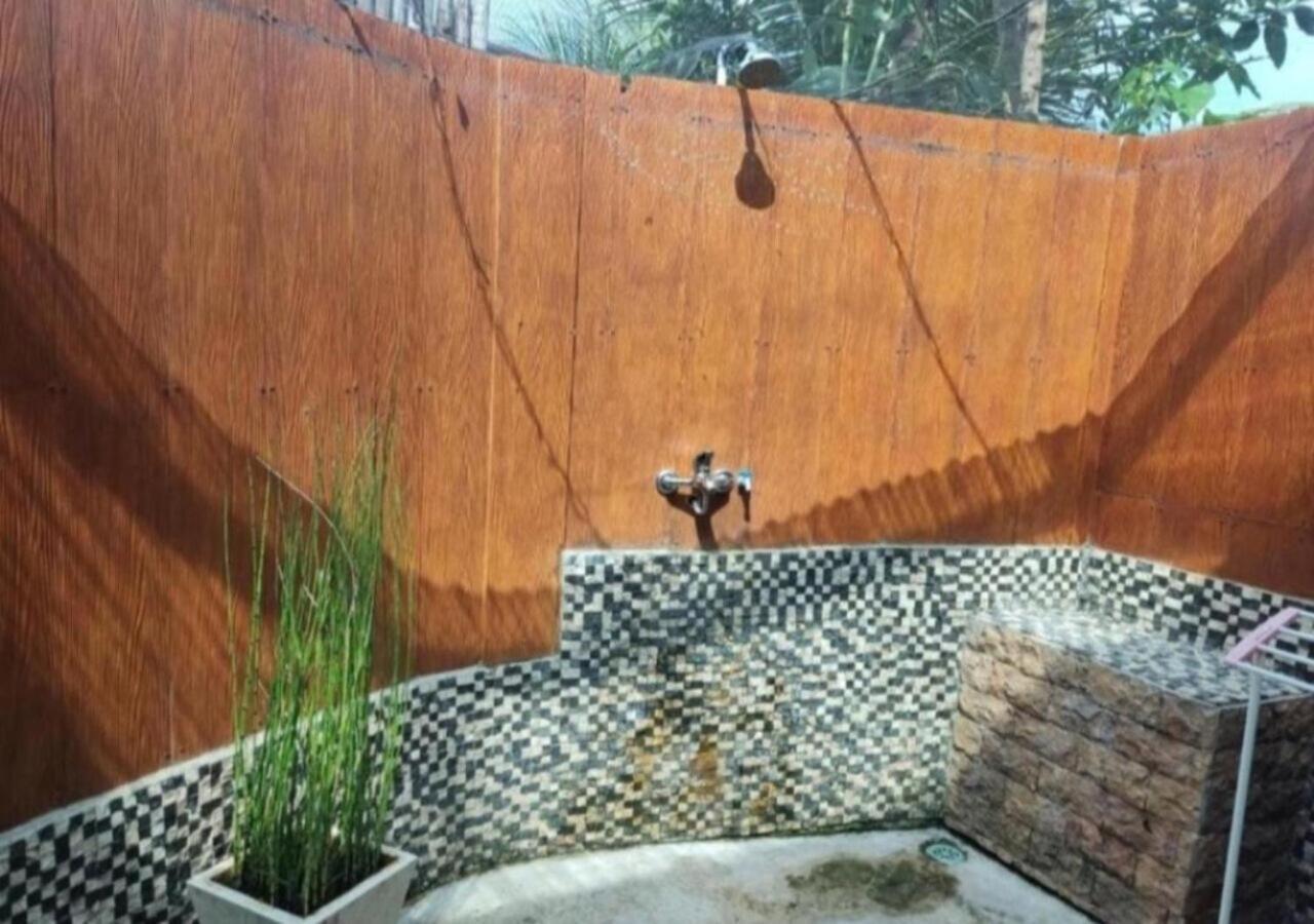 Bujak Permai Villa Matahari Lombok Ntb Praya Kültér fotó